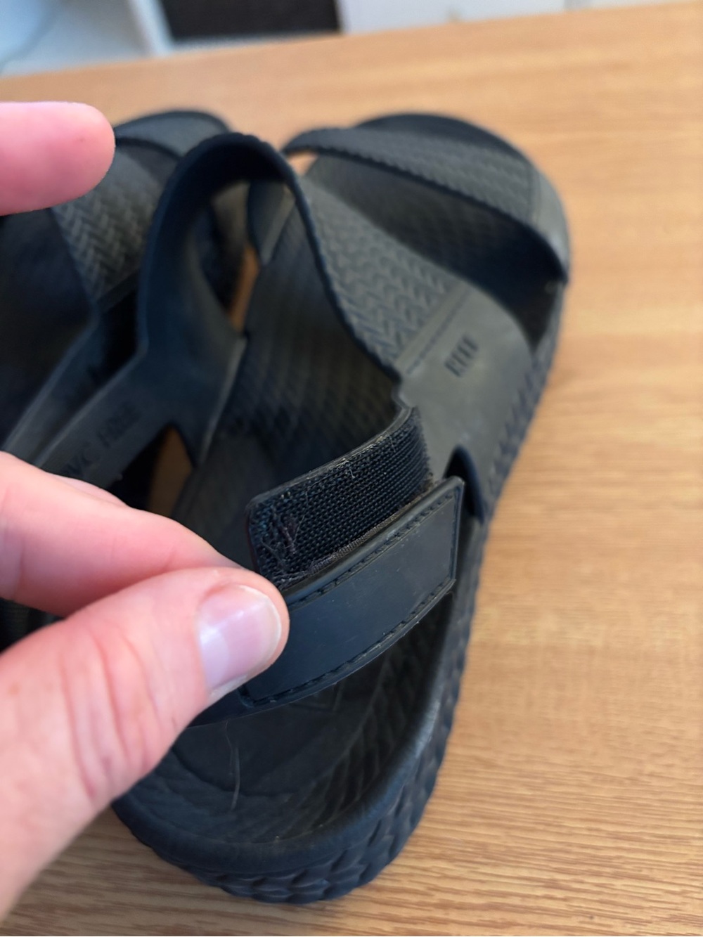 Reef Sandals - Picture 3 of 7